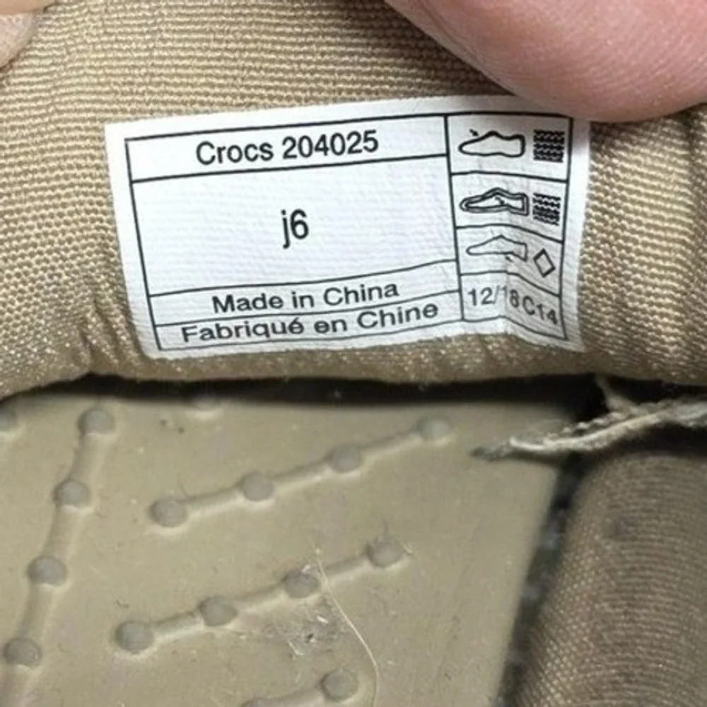 Crocs Loafer Shoes Kids SZ J 6 Beige Canvas Slip On Comfort Casual 204025